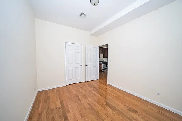 Rented by Level Group | media 6