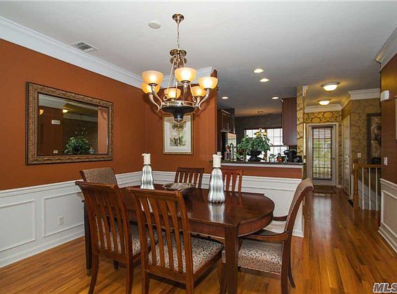 3rd image of 68 Warwick Dr