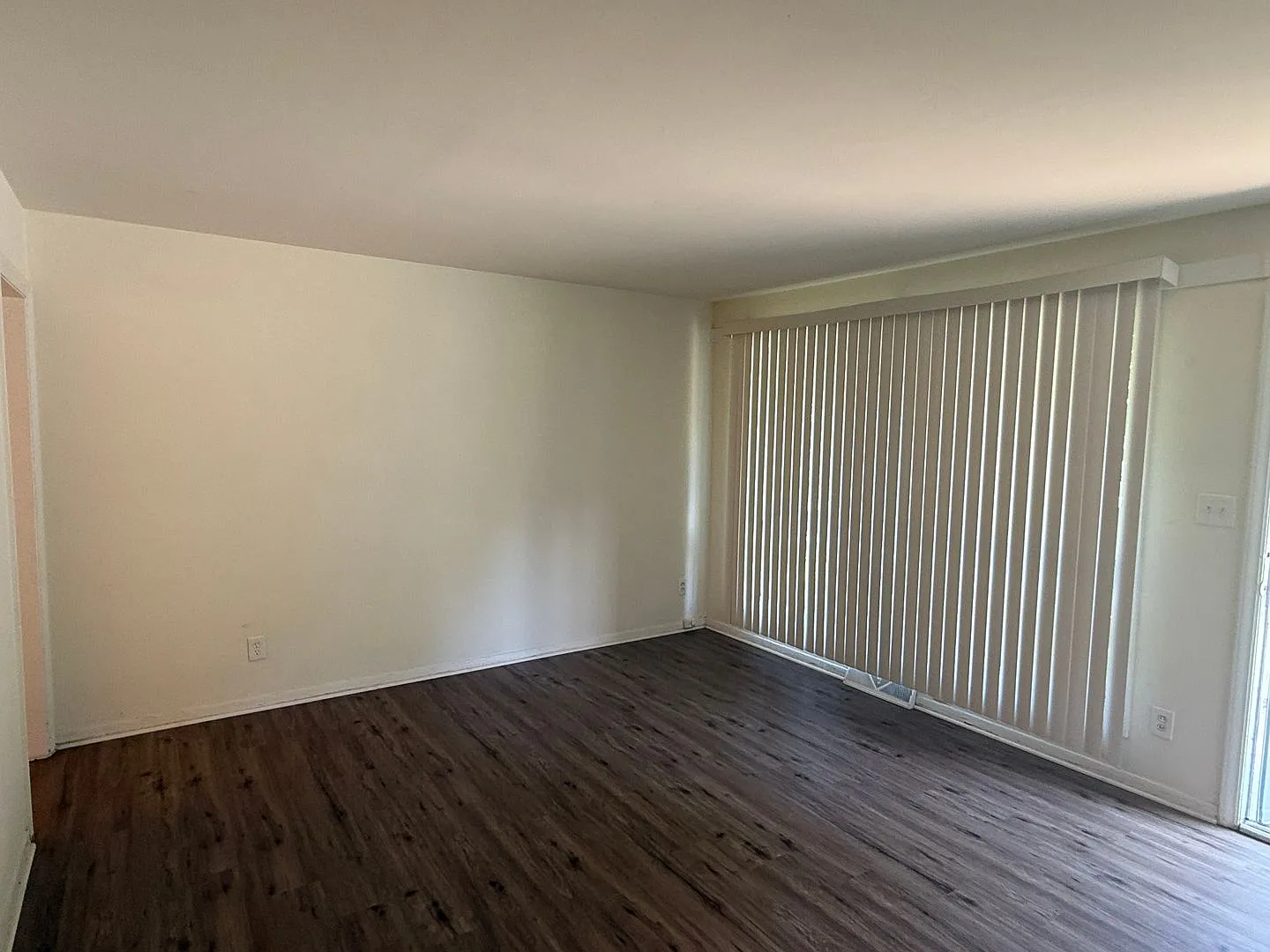 544 Blendwood Drive — Photo 3