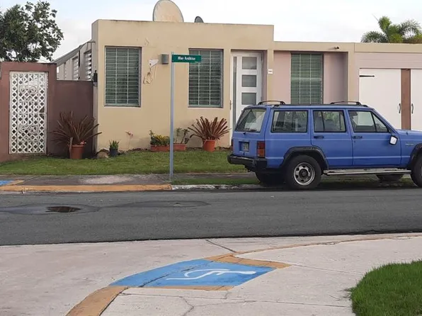 J1 Vista Al Mar Arabico St, Catano, PR 00962