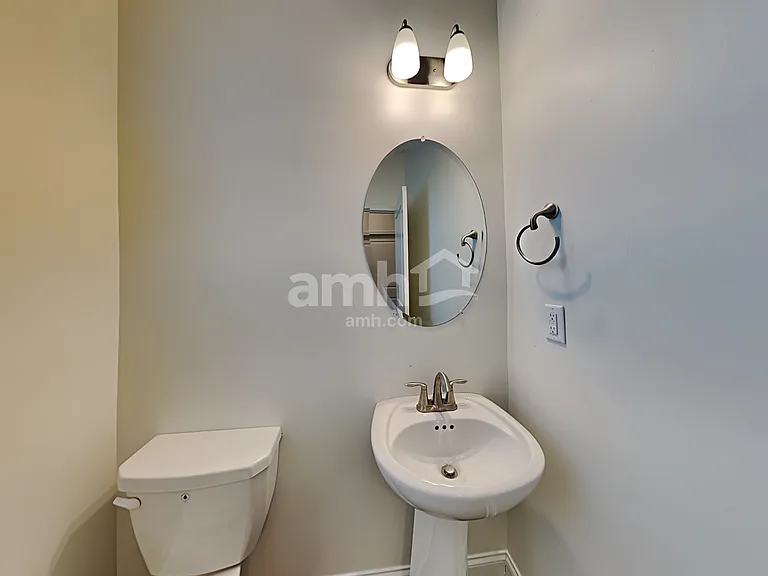 222 Vista Way — Photo 8