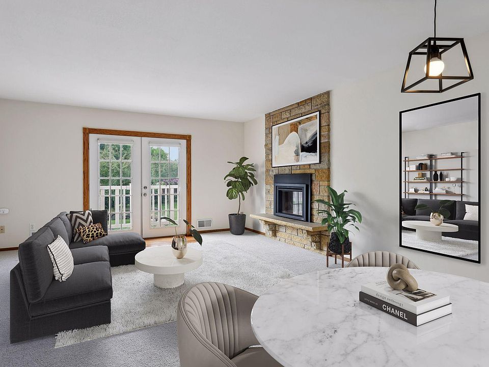 1st image of 1860 McMenemy St APT A