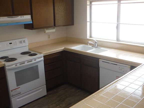 3rd image of 1180 Glen Martin Ct
