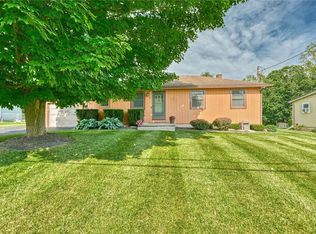 3 Denise Dr, Macedon, NY 14502