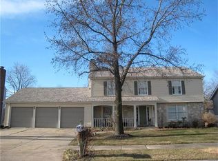 2163 Parasol Dr, Chesterfield, MO 63017
