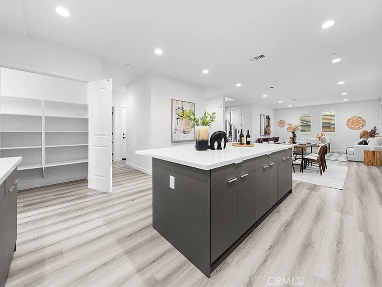 1359 Point Loma Pl — Photo 27