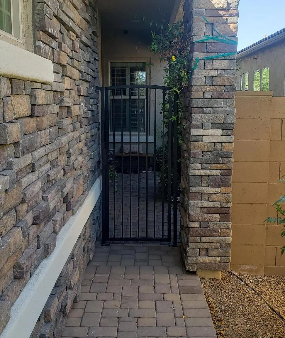 4 bed, 3.0 bath, 3355 sqft, $4,870 — Photo 2