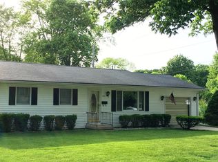 39 Beverly Rd, Springfield, IL 62702