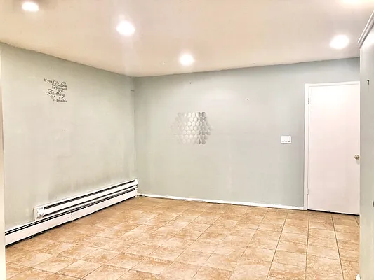 Sold by Eagle Realty Group New York | media 5