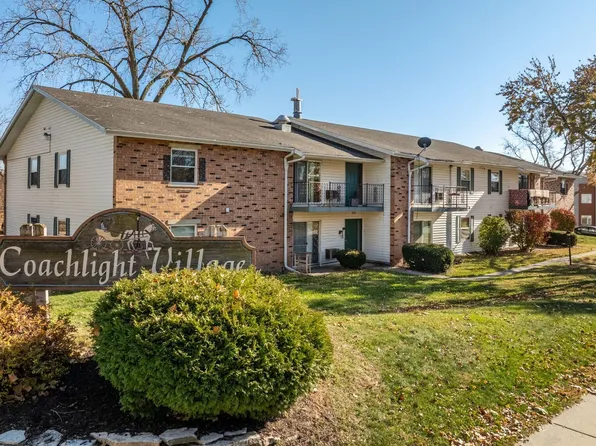 Coachlight Village 1st month free with 700+ Credit Score