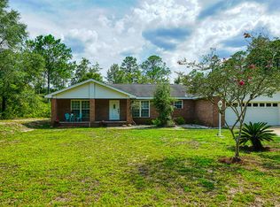 868 Mallet Bayou Rd, Freeport, FL 32439