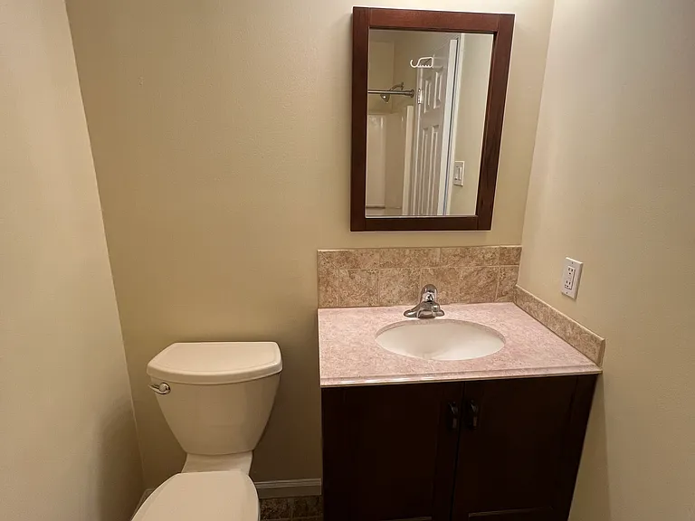 781 Reading Ct — Photo 17