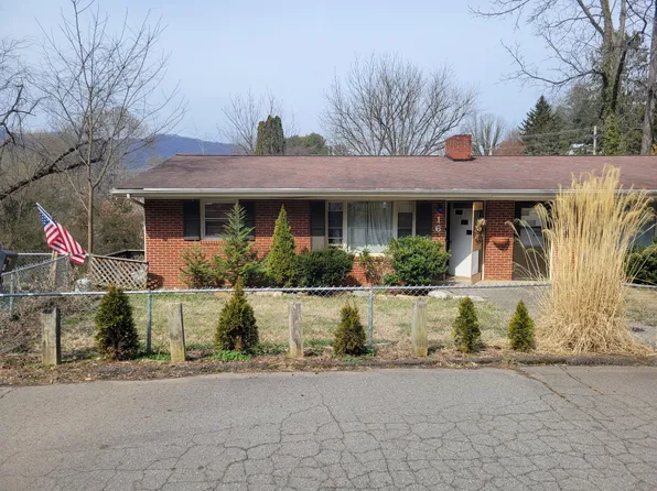 16 Graham St #16, Waynesville, NC 28786