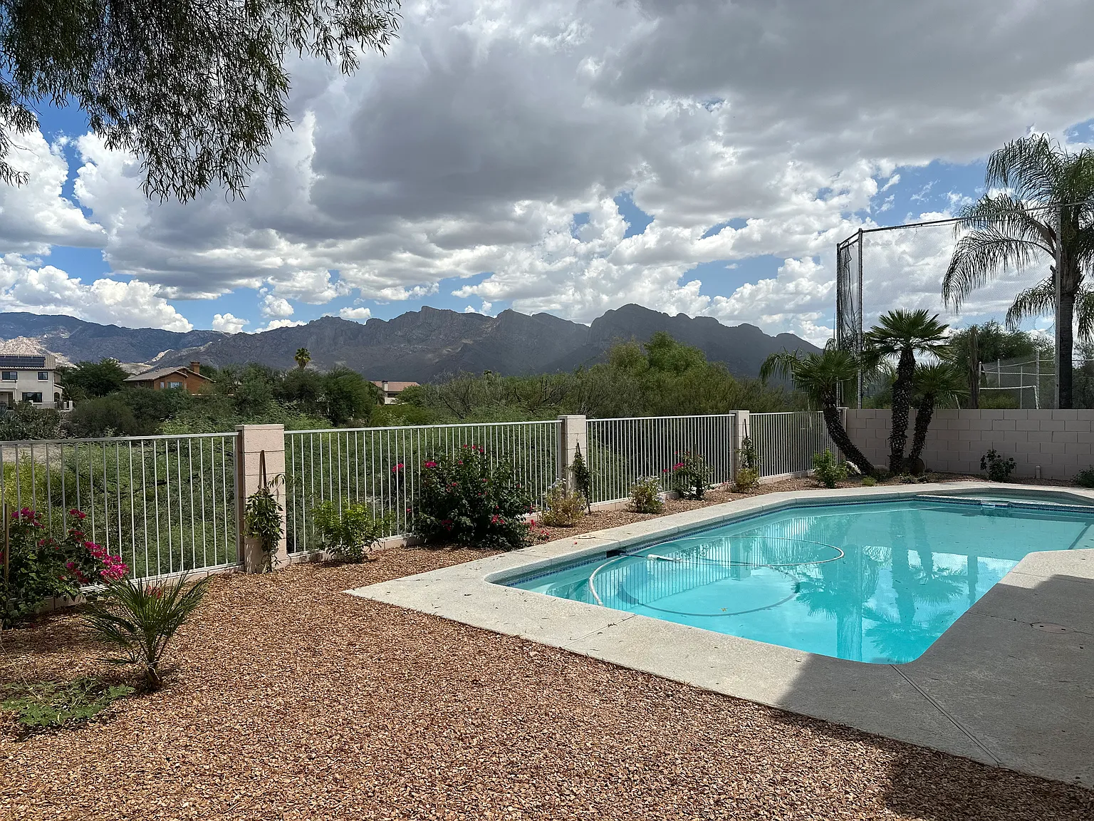 5 bed, 2905 sqft, $2,950 — Photo 1