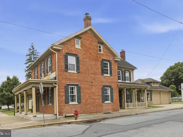 222 Mount Joy St, Mount Joy, PA 17552