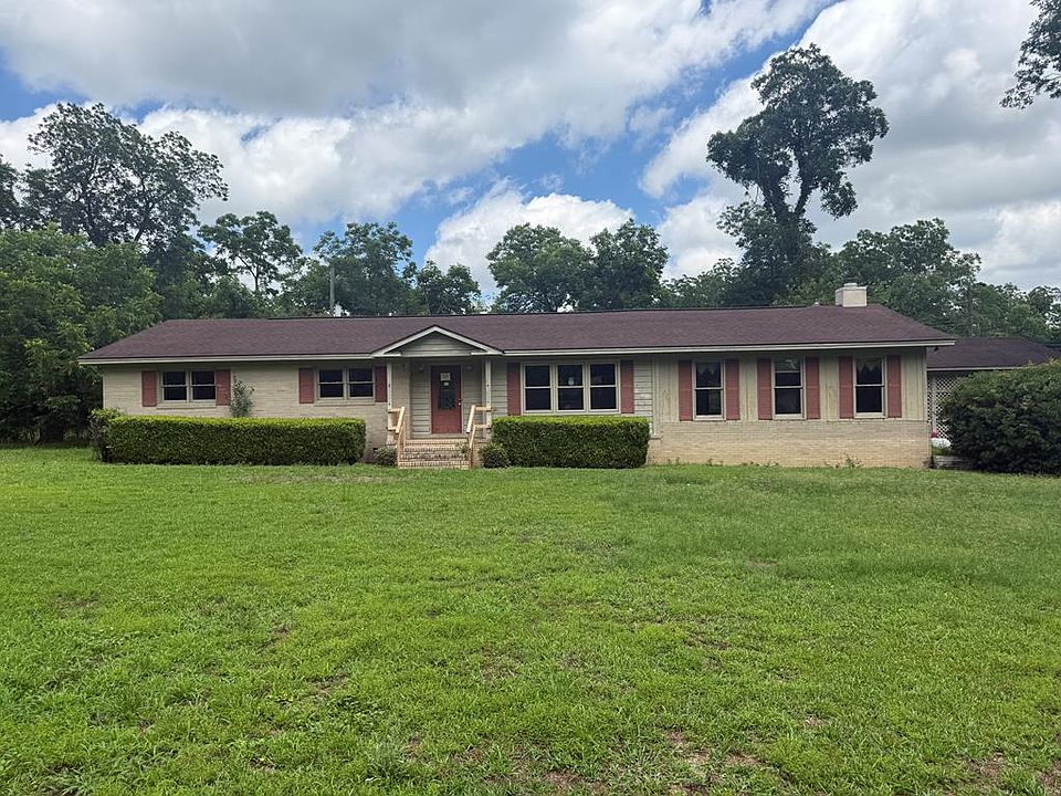 1st image of 130 Wenona Way