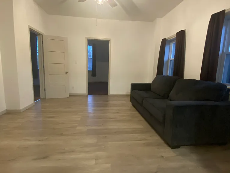 411 Chicago St — Photo 5
