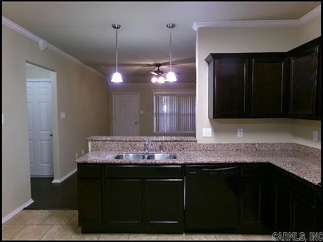 9112 Pleasant Valley Dr — Photo 8