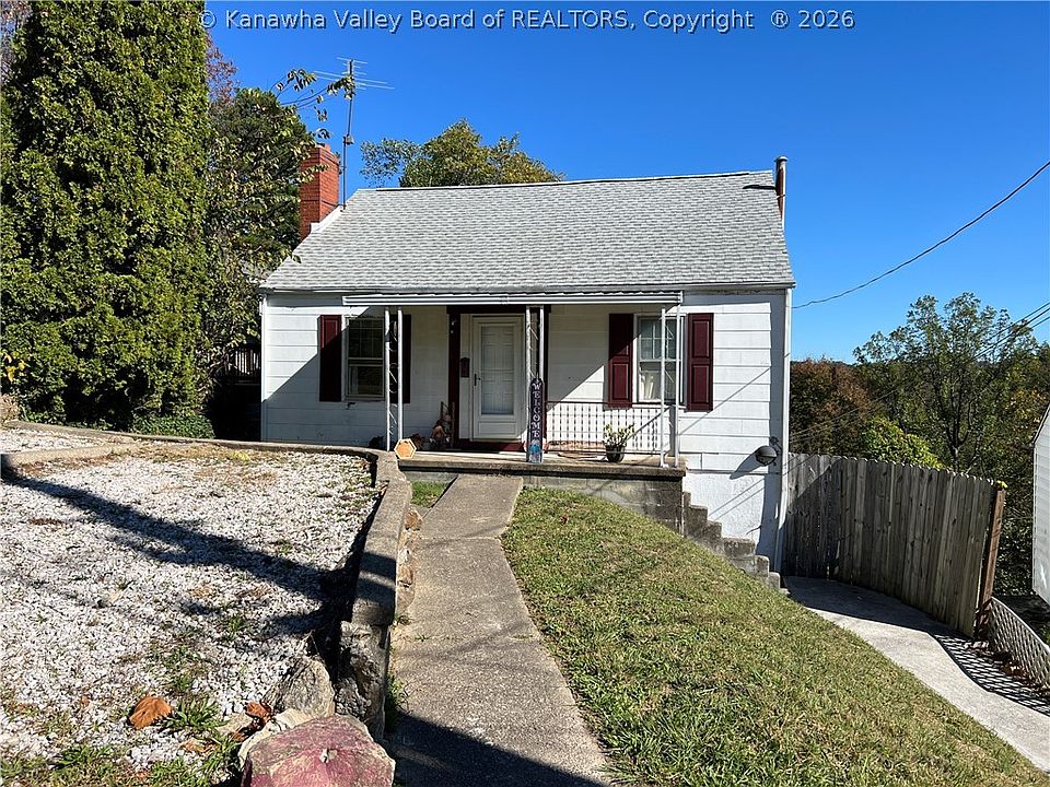 1st image of 610 Monroe St