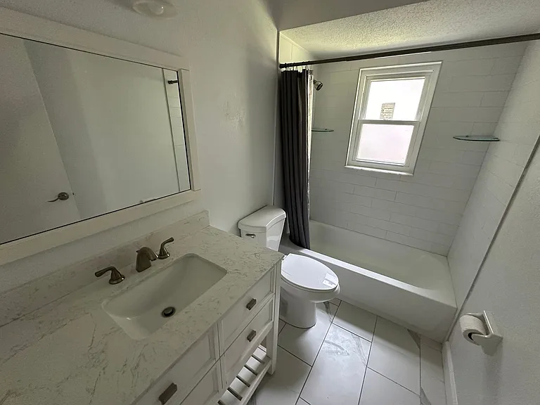 873 Nixon Ln — Photo 12