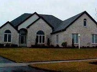 3241 Pepper Ridge Dr, Maumee, OH 43537