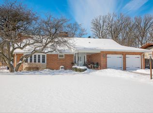 12548 W Navajo Dr, Palos Heights, IL 60463