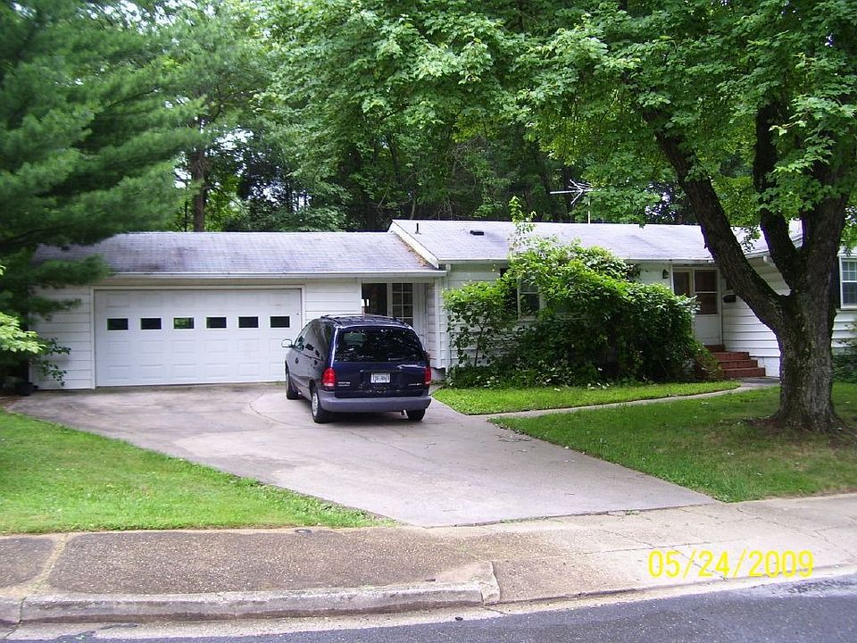 front 2 car garage