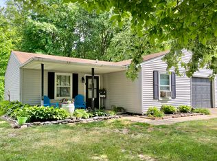 123 Brookside Dr, Hope, IN 47246