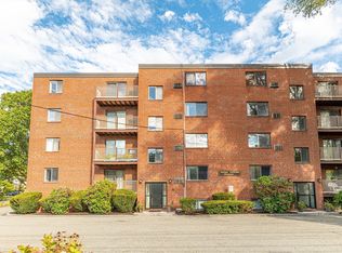 295 Main St APT 24, Reading, MA 01867