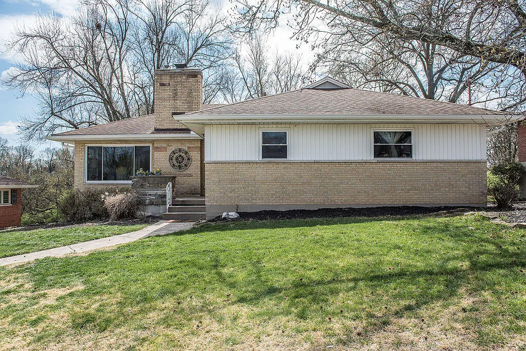 42 Donnelly Dr photo 1