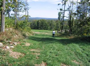 105 Mountainview Ct, Roaring Brook Twp, PA 18444