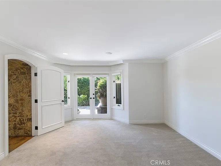 517 Emerald Bay — Photo 19