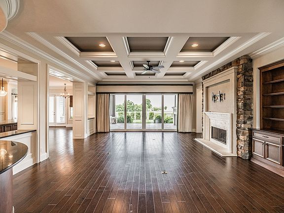 4th image of 1276 Chloe Dr