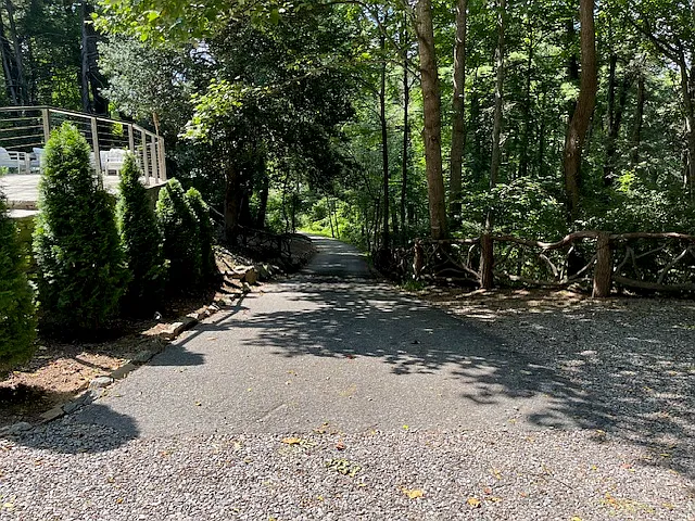 Private lane