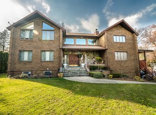 8 I U Willets Rd, Roslyn, NY 11576