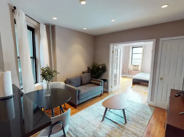 715 E 5th St APT 3C, New York, NY 10009