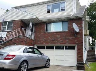 1460 15th St, Fort Lee, NJ 07024