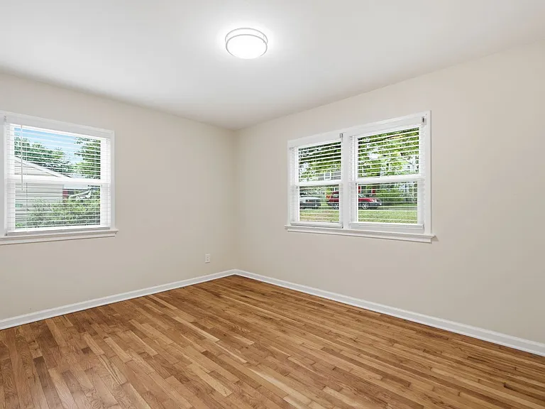 18 Grandin Cir — Photo 18
