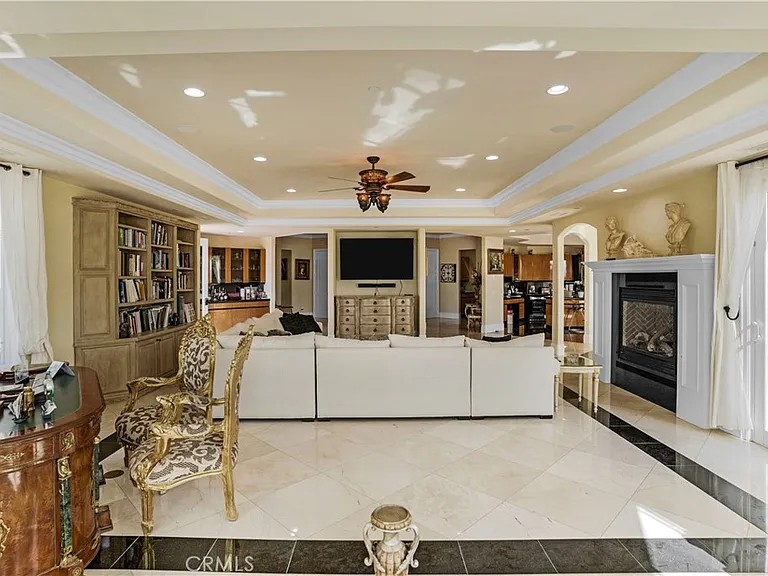 7231 Brandon Ct — Photo 38