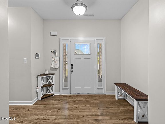 4th image of 103 Gabriels Way