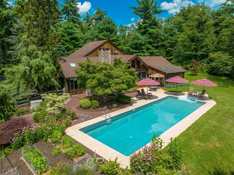 7 White Bridge Rd, Pittstown, NJ 08867 Zillow