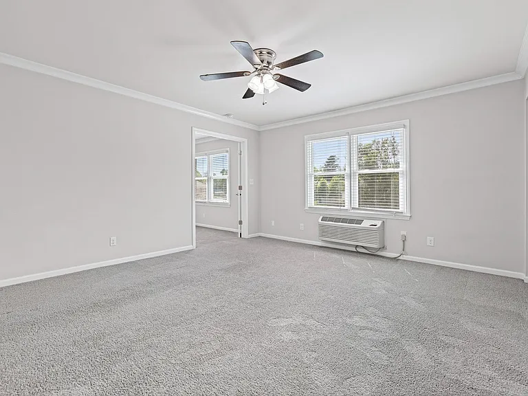 113 Stroupe Rd E — Photo 5
