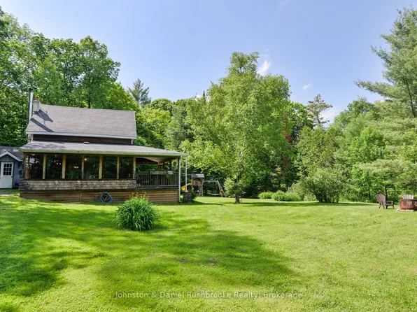 1658 Houseys Rapids Rd, Gravenhurst, ON P1P 1R3
