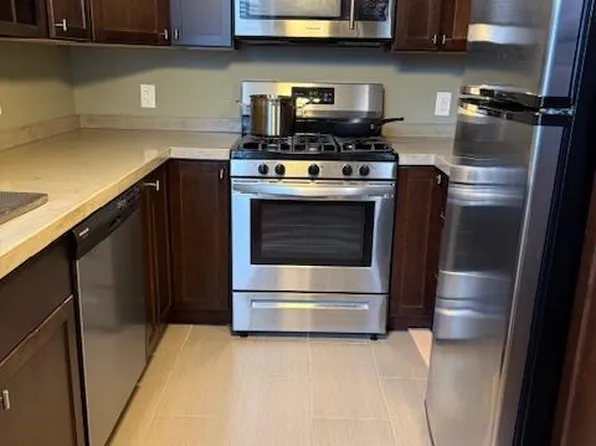 33 62nd Street image 3 of 20