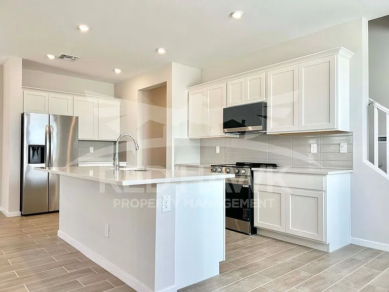 17307 W Villa Chula Ln — Photo 6