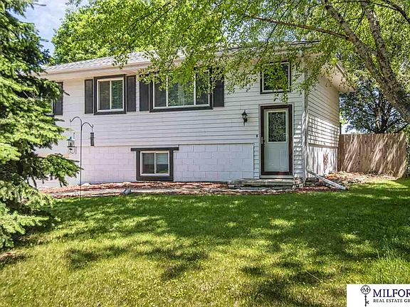2nd image of 4823 N 131st St