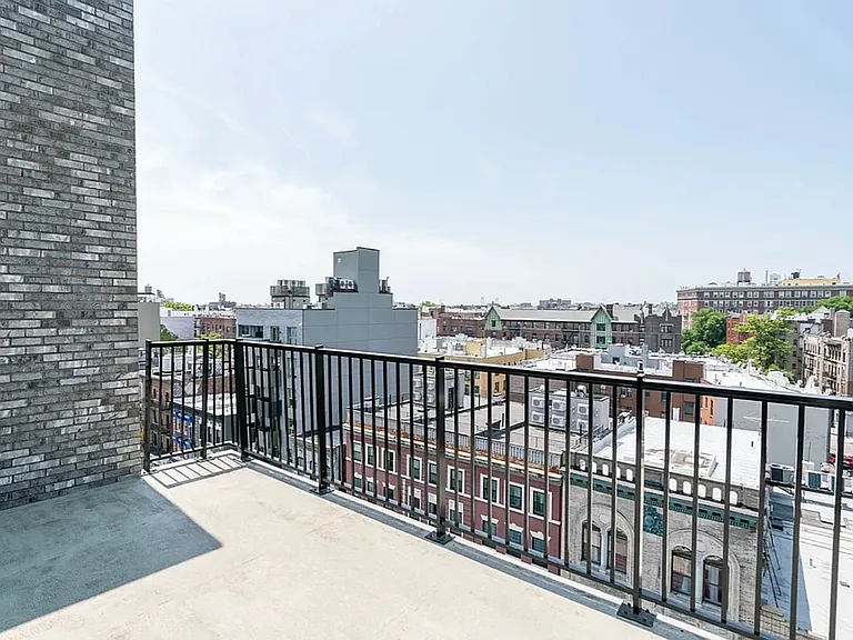 815 Flatbush Ave #Penthouse 4 — Photo 15
