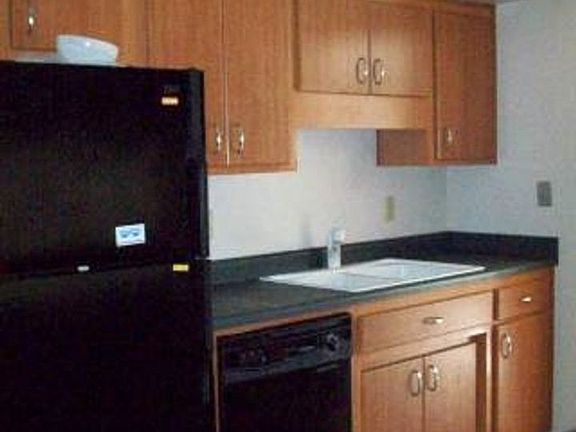 4th image of 1146 E Campus Dr