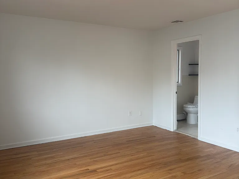 373 Fairview Ave #2 — Photo 5
