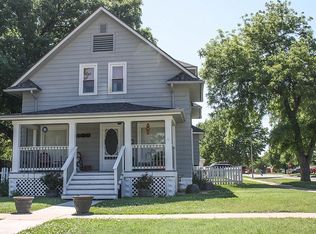 403 S Pine St, Pratt, KS 67124